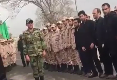 احترام نظامي دانشجوی دانشگاه افسری امام علی (ع) به برادر شهيدش +فیلم