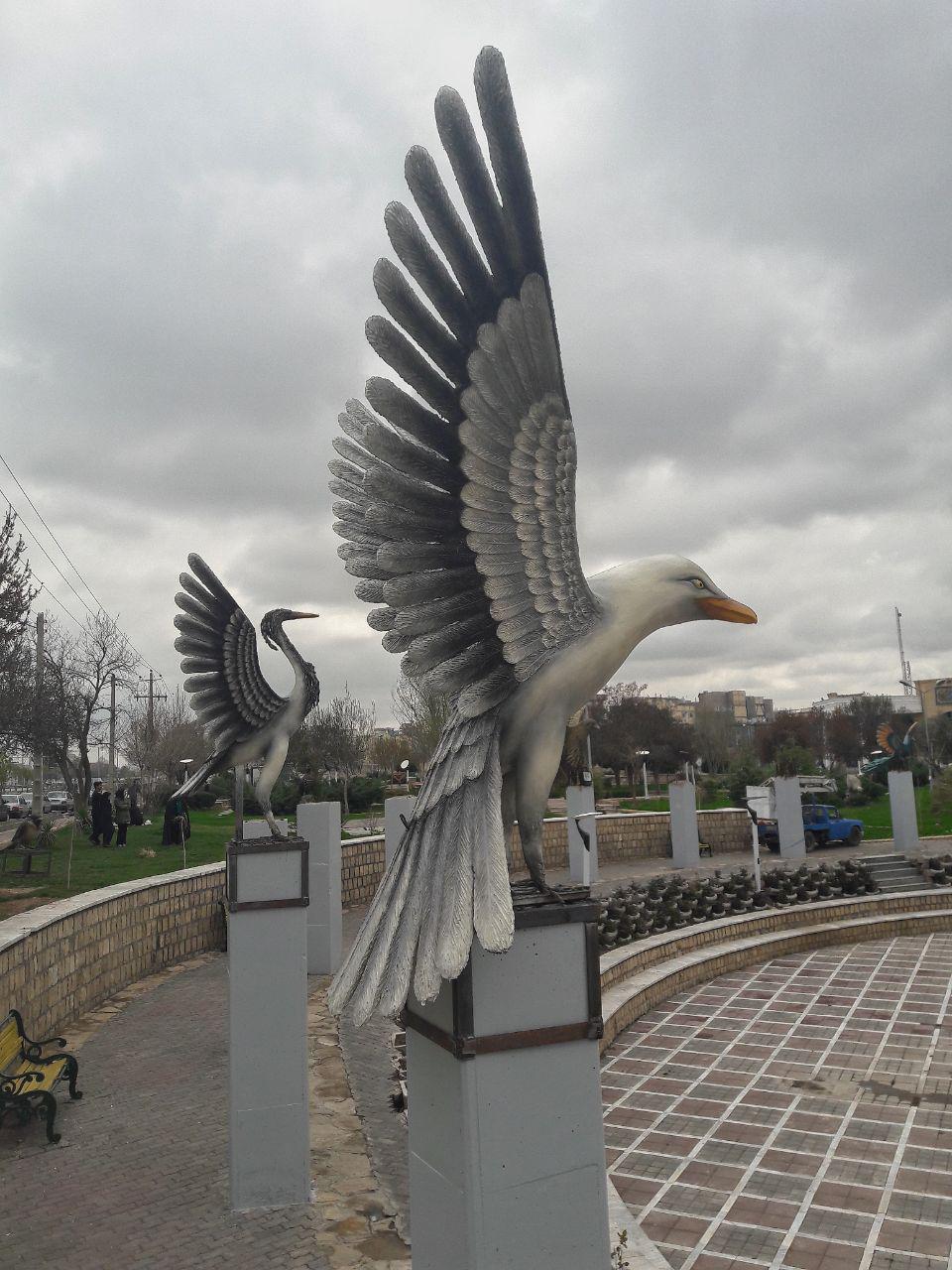 رونمایی از ده المان پرنده سیمرغ در نیشابور
