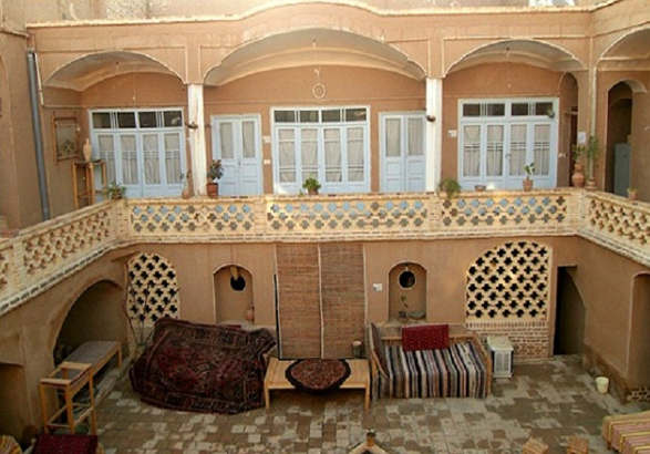 توسعه خانه بوم گردی در استان زنجان