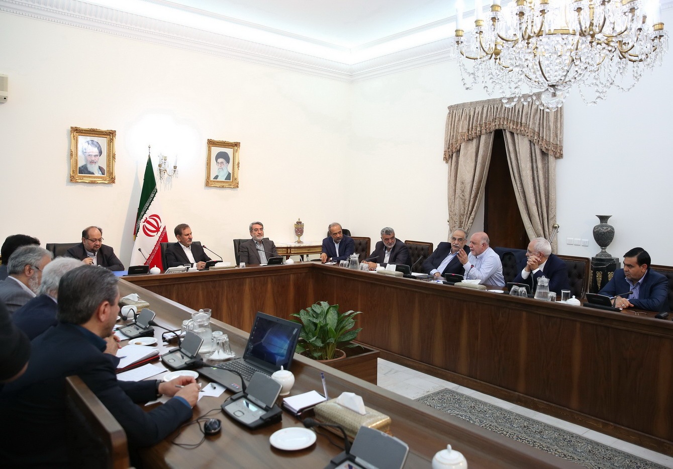 ارز حاصل از صادرات باید به چرخه اقتصاد کشور باز گردد/ اطلاع&zwnj;رسانی صحیح رمز موفقیت سیاست&zwnj;های ارزی دولت است