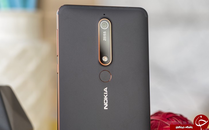 تصاویر در دست گوشی Nokia 6 (2018) را ببینید +عکس