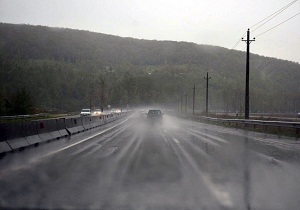 جاده&zwnj;های همدان لغزنده است