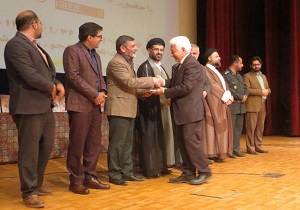 تجلیل از هنرمندان شاخص استان یزد با حضور عضو مجمع تشخیص مصلحت نظام