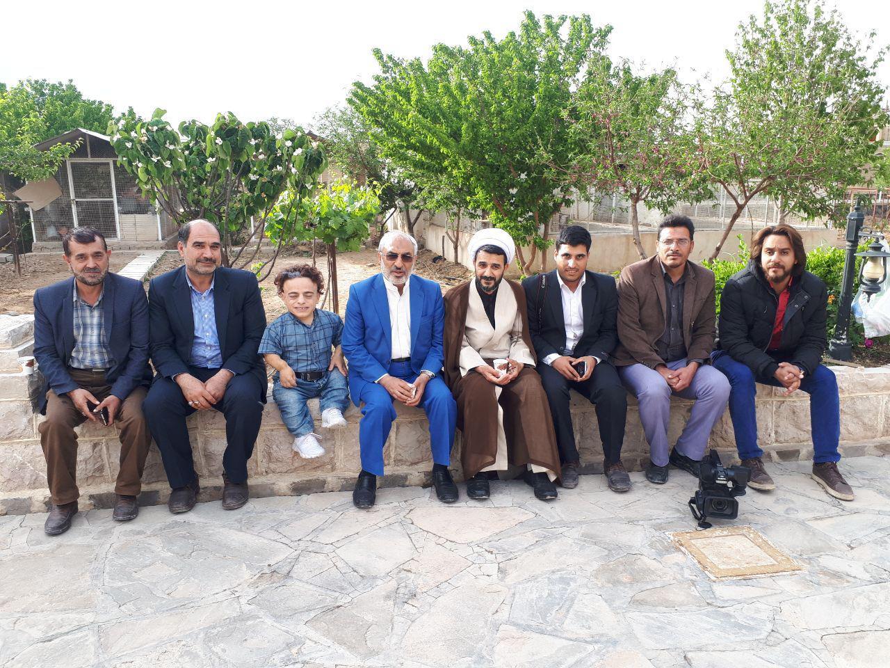 زاهدی از پشت صحنه سریال "خانه مادری" دیدن کرد