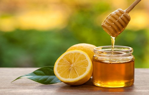 برای داشتن لب&zwnj;هایی زیبا و سالم چه کار کنیم؟