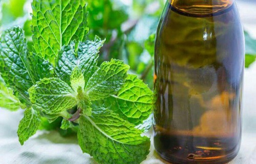 برای داشتن لب&zwnj;هایی زیبا و سالم چه کار کنیم؟