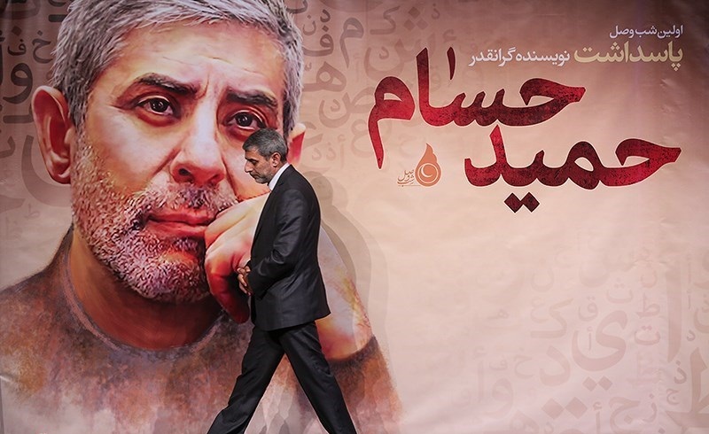 حمید حسام چهره سال هنر انقلاب اسلامی شد