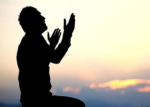 یک فرد مسلمان چگونه باید به گناهانش اعتراف کند؟