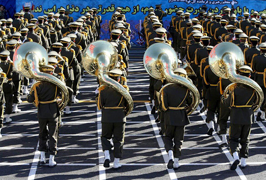 فعالیت ارتش تنها در زمان جنگ نیست / ارتش در تمامی زمینه ها به خود کفایی رسیده است