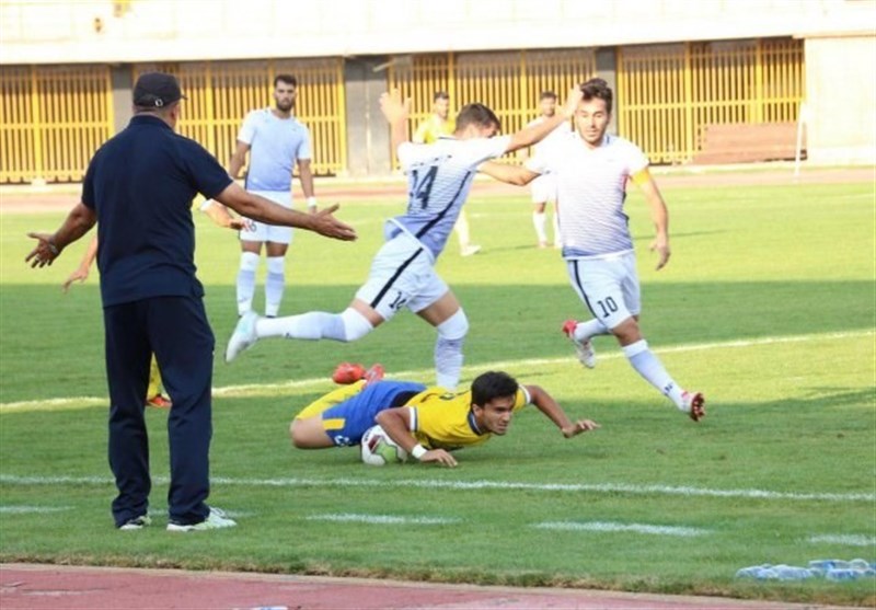 تساوی ایرانجوان بوشهر برابر اکسین البرز