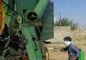جلوگیری از ورود سیاهک هندی با ضدعفونی کمباین های مهاجر