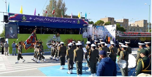 رژه نیروهای مسلح در همدان برگزار شد