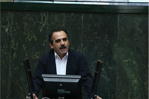 عوارض خروج از مرزهای زمینی کشور برای کولبران قابل پرداخت نیست
