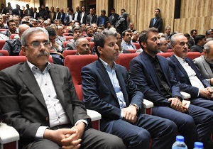 نیروی محرکه اقتصاد کشور را باید مناطق آزاد تامین نمایند
