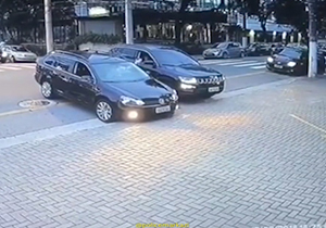 عاقبت لجاجت در رانندگی! +فیلم