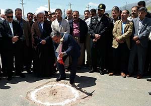 آغاز ساخت مجتمع تجاری در اشنویه
