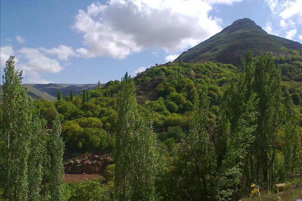 فیلمی از مناظر زیبا و بکر روستای پلکانی اسفیدان
