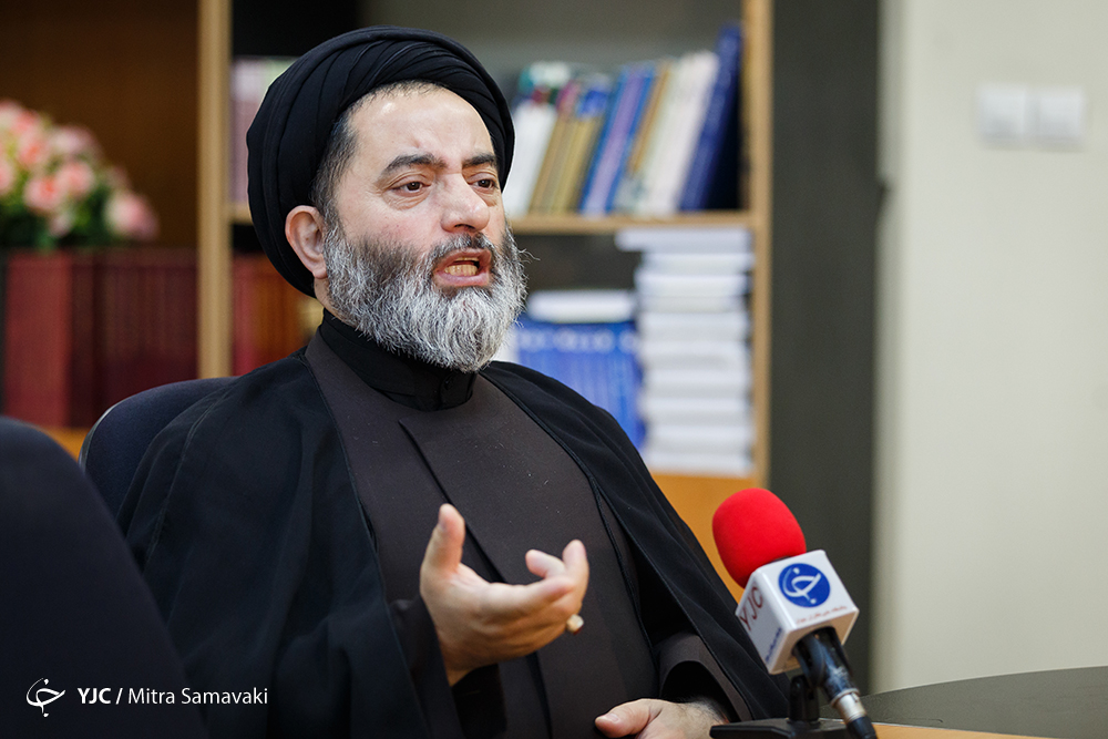 هرکس با سیدالشهدا معامله کند برنده است.