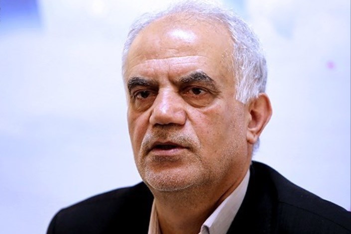 از تعداد اندک اطرافیان احمدی نژاد تا فرهنگ سازس احزاب برای خرید کالای ایرانی