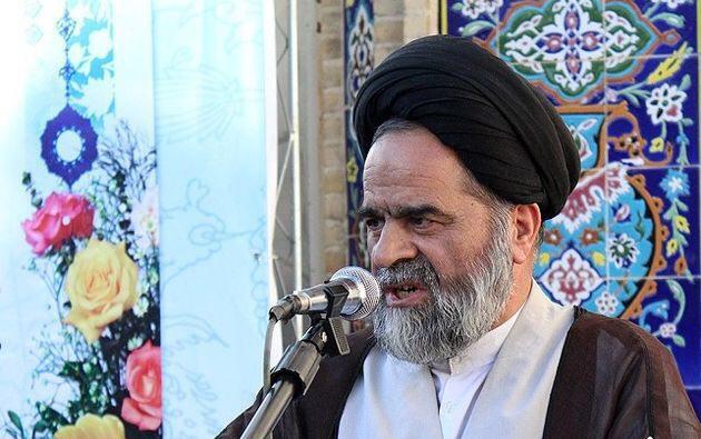 خطیب جمعه بندرعباس: استکبار جهانی به دنبال نابودی ارزش های اسلامی است