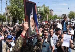 دستگیری ده‌ها تظاهرکننده در هشتمین روز اعتراضات در ارمنستان