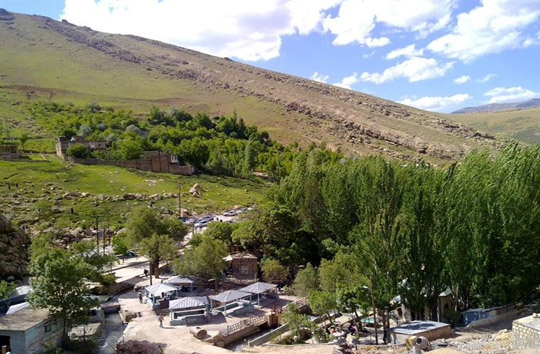 پیرغار یادگار دوران مشروطیت پذیرای گردشگران نوروزی