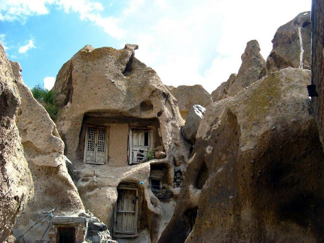 روستای صخره&zwnj;ای کندوان میزبان گردشگران نوروزی