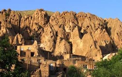 روستای صخره&zwnj;ای کندوان میزبان گردشگران نوروزی