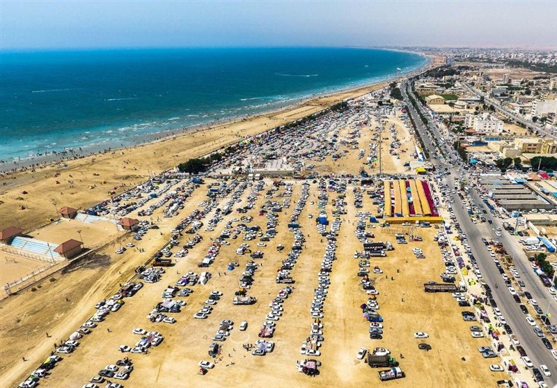 تاکنون ۴۰ هزار توریست صنعتی در عسلویه اسکان یافته&zwnj;اند
