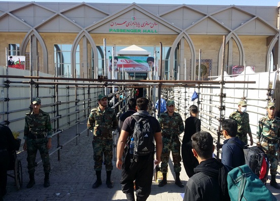 حضور چشم گیر مهمانان نوروزی در مرز مهران