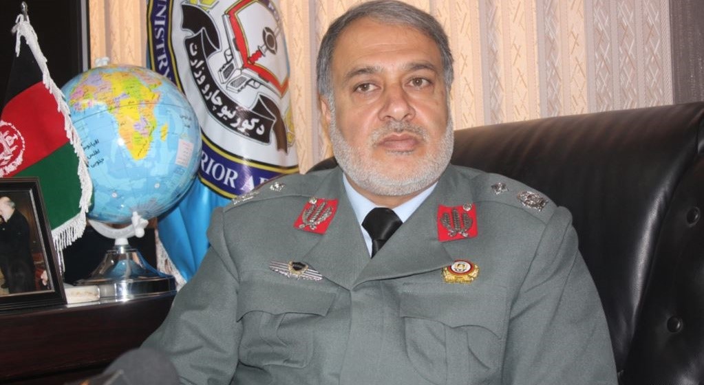 روزنامه هزار جلد گذرنامه برای مهاجرین افغانستانی مقیم ایران توزیع می شود