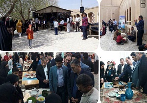 برگزاری مراسم نوروزگاه شهرستان ابرکوه در کنار سرو کهنسال