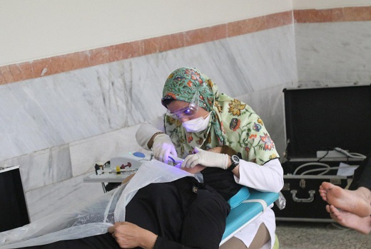 بهره مندی یکصد نفر بصورت روزانه از خدمات دندانپزشکی گروه جهادی  امام رضا (ع) در ایام نوروز