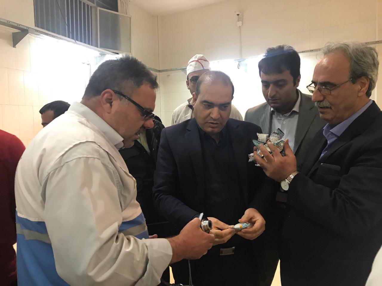 تشکیل 2 هزار پرونده در حوزه تخلفات بهداشتی/عرضه میوه و آجیل های غیر بهداشتی در اصفهان + تصاویر تشکیل 2 هزار پرونده در حوزه تخلفات بهداشتی/عرضه میوه و آجیل های غیر بهداشتی در اصفهان + تصاویر