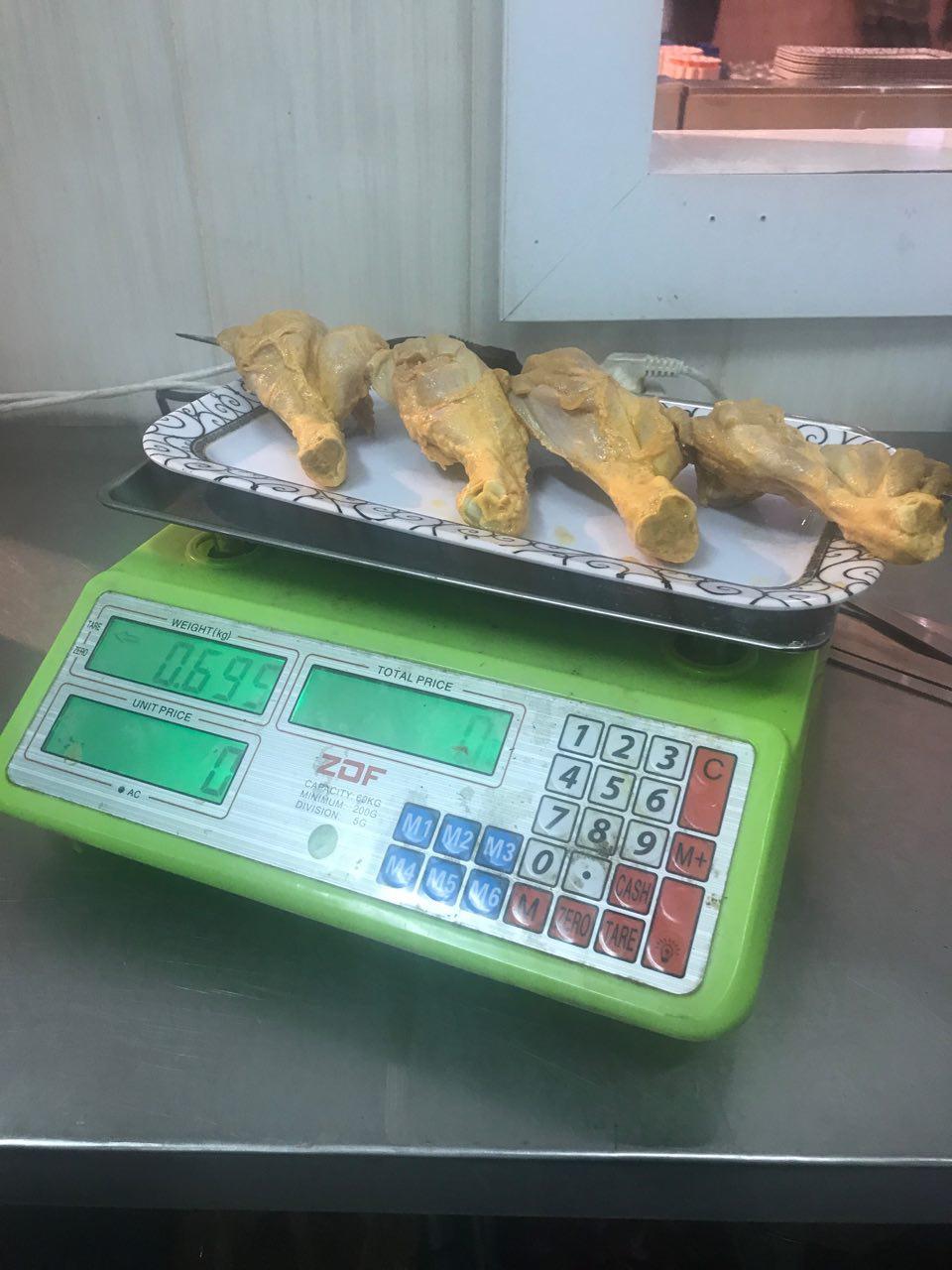 تشکیل 2 هزار پرونده در حوزه تخلفات بهداشتی/عرضه میوه و آجیل های غیر بهداشتی در اصفهان + تصاویر تشکیل 2 هزار پرونده در حوزه تخلفات بهداشتی/عرضه میوه و آجیل های غیر بهداشتی در اصفهان + تصاویر