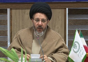 مسئولان هم درکنار مردم بایداز تولیدو فروش کالای ایرانی حمایت کنند