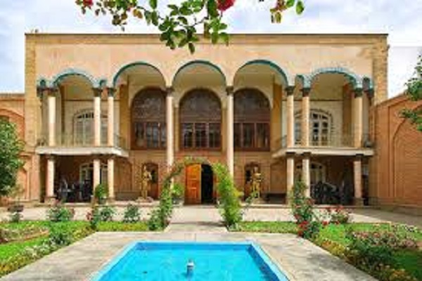 میهمانان نوروزی تبریز در 'خانه مشروطه' تاریخ مشروطه را ورق می زنند