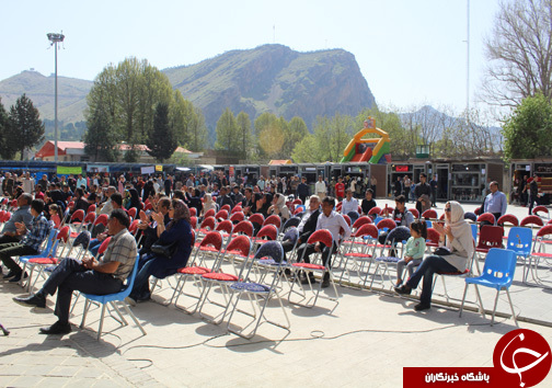 بازدید گردشگران نوروزی از قلعه فلک الافلاک به روایت تصویر