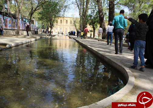بازدید گردشگران نوروزی از قلعه فلک الافلاک به روایت تصویر