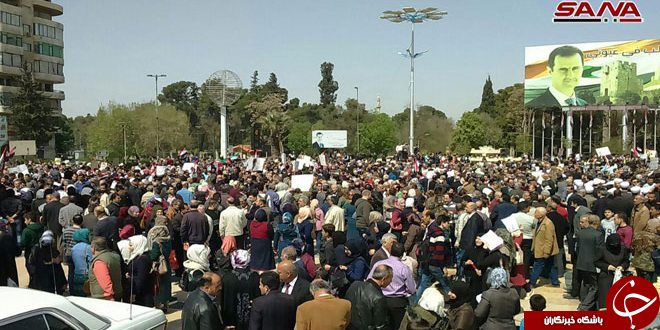 تظاهرات ساکنان حلب علیه مداخلات آمریکا و ترکیه در امور سوریه + تصاویر////////////