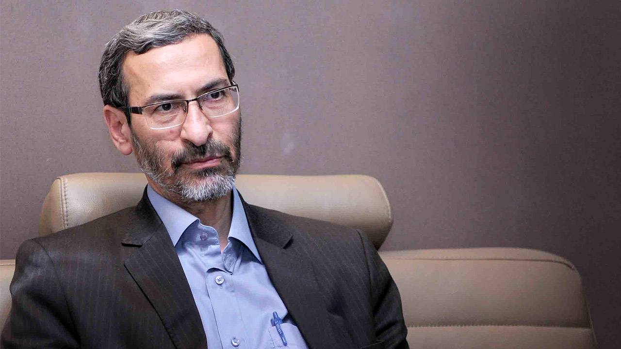 با زور و درخواست مشاور نمی&zwnj;توان شهردار ماند / شهردار تهران باید اراده پولادین داشته باشد