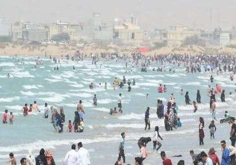 گشت دریایی تفریح پرطرفدار مسافران نوروزی دیر است