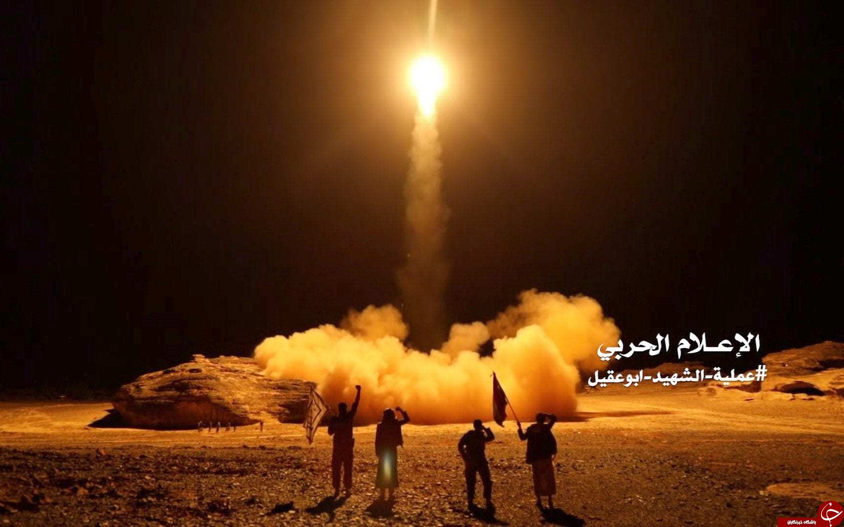 تصاویر روز: از کشتی سواری ملکه انگلیس تا استفاده از پهپاد در مزارع چای چین/////////////////
