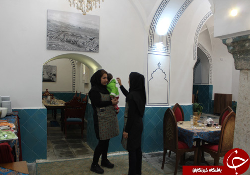 بازدید گردشگران نوروز از حمام گپ خرم آباد به روایت تصویر بازدید گردشگران نوروز از حمام گپ خرم آباد به روایت تصویر