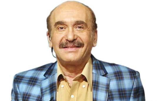 اجرای اخبار عربی مجری طنز تلویزیون در نوروز 75 + فیلم
