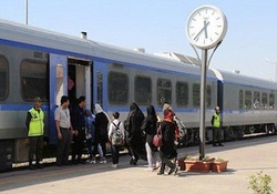 تكميل ظرفيت قطار گردشگری تهران- بيابانک/ راه&zwnj;اندازی مجدد قطاردشگری در اين مسير