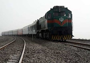 ورود نخستین قطار گردشگری به استان سمنان