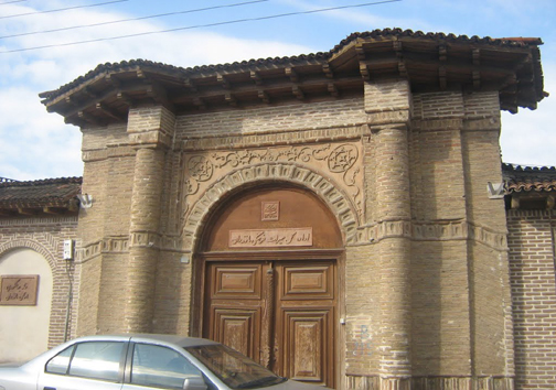 دو خانه با دو سرنوشت در مازندران