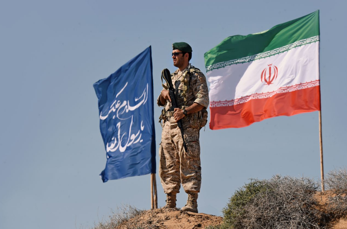 کاربران فضای مجازی: #اقتدار_سپاه در عمل است نه در حرف
