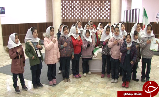 بازدید جمعی از دانش آموزان یزدی از پارک موزه دفاع مقدس بازدید جمعی از دانش آموزان یزدی از پارک موزه دفاع مقدس